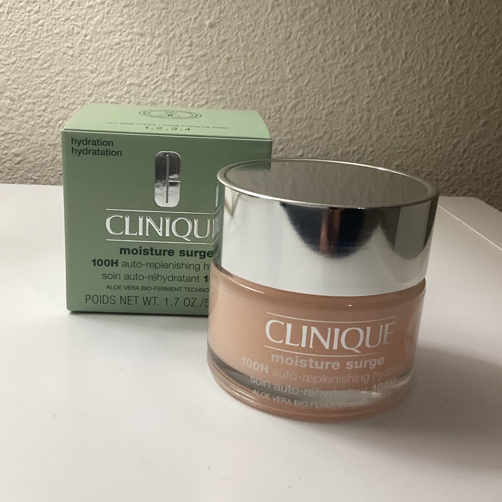 Clinique Moisture Surge 100H Moisturizer